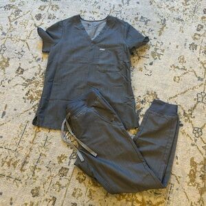 Figs graphite catrtina top and joggers